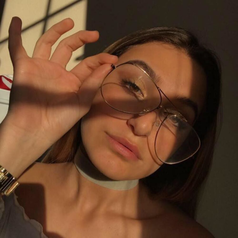 Meet your Posher, Melissa